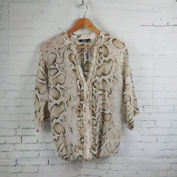 A.N.A TAN & BLACK SNAKESKIN PRINT V NECK 3/4 SLEEVE SEMI SHEER TOP SIZE SMALL - Picture 1 of 7